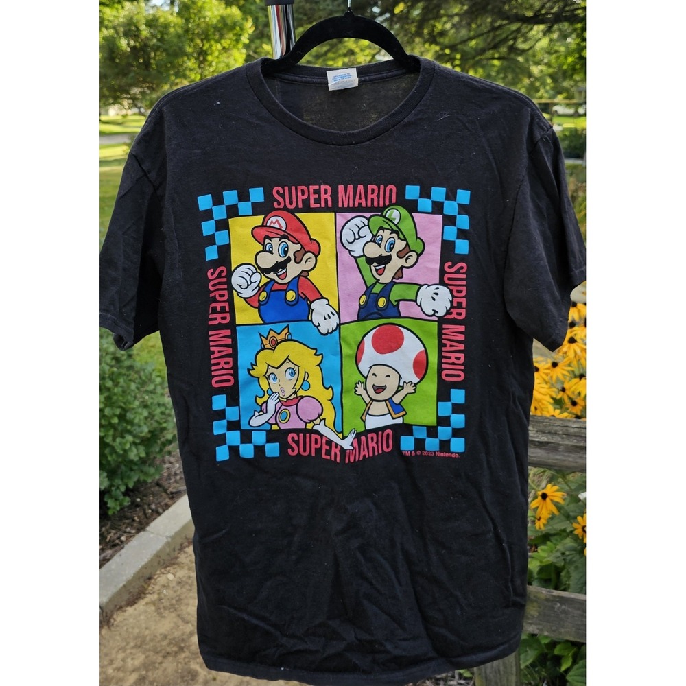Nintendo Super Mario T Shirt Size Medium